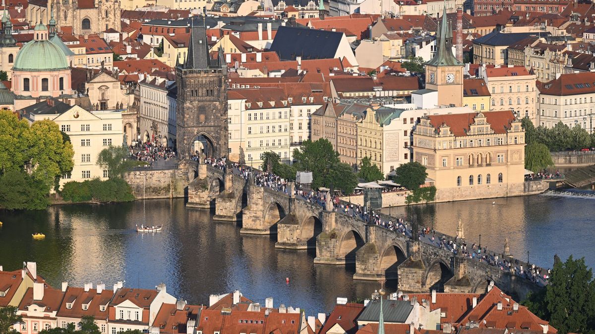 Praha mezi nejlepšími turistickými destinacemi podle Lonely Planet. I díky pivu